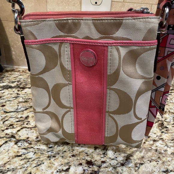 Coach Handbags - COACH Signature Crossbody Purse Messenger Bag Shoulder